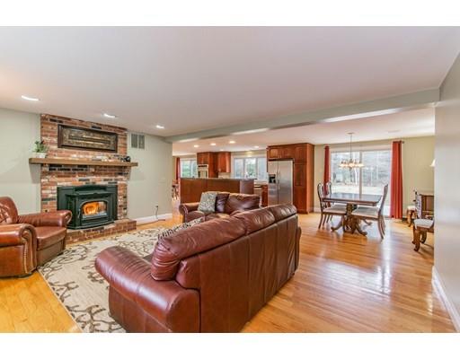 265 Hillside Road Westfield, MA 01085 - Photo 8 of 30 Gallery Image 8