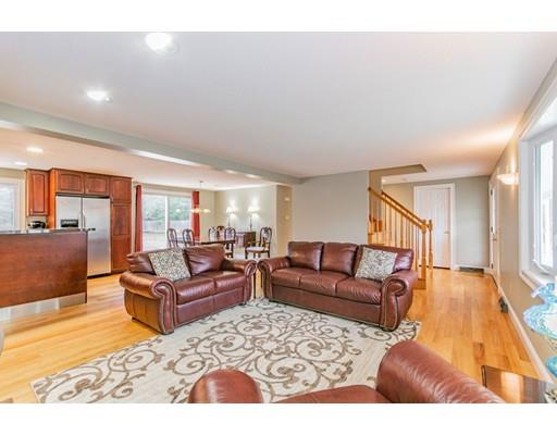 265 Hillside Road Westfield, MA 01085 - Photo 9 of 30 Gallery Image 9