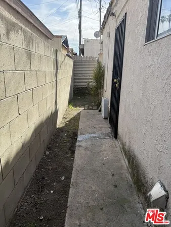 $2,600 | 5042 Ferndale Street, Los Angeles, CA 90016