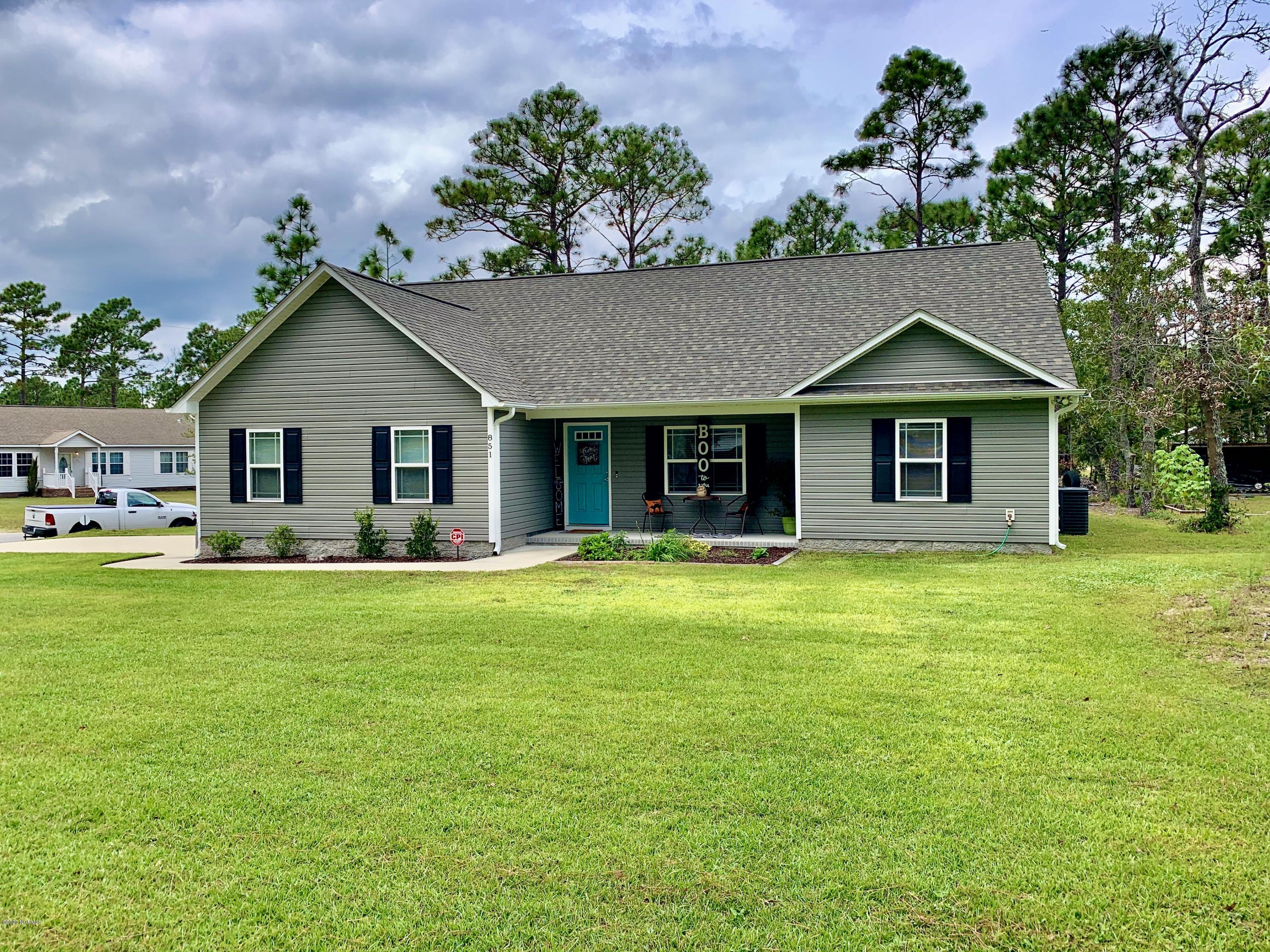 851 Cardinal Road Southport, NC 28461 - Photo 1 of 22 23260DEA-E368-494A-9C07-E18854BE30A4_1_2