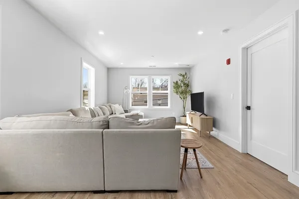 $625,000 | 1000 Washington Street, Unit 205, Dedham, MA 02026