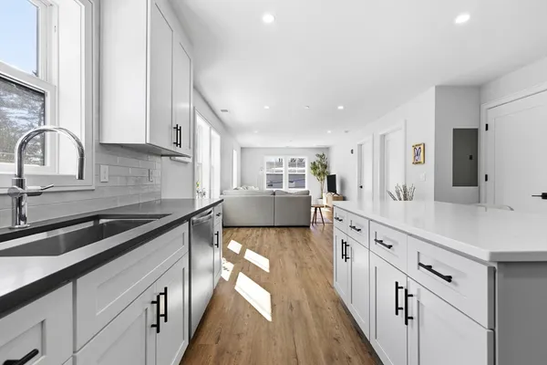 $625,000 | 1000 Washington Street, Unit 205, Dedham, MA 02026