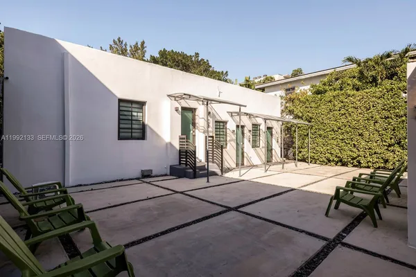 $1,990 | 7910 Byron Avenue, Unit 3, Miami Beach, FL 33141