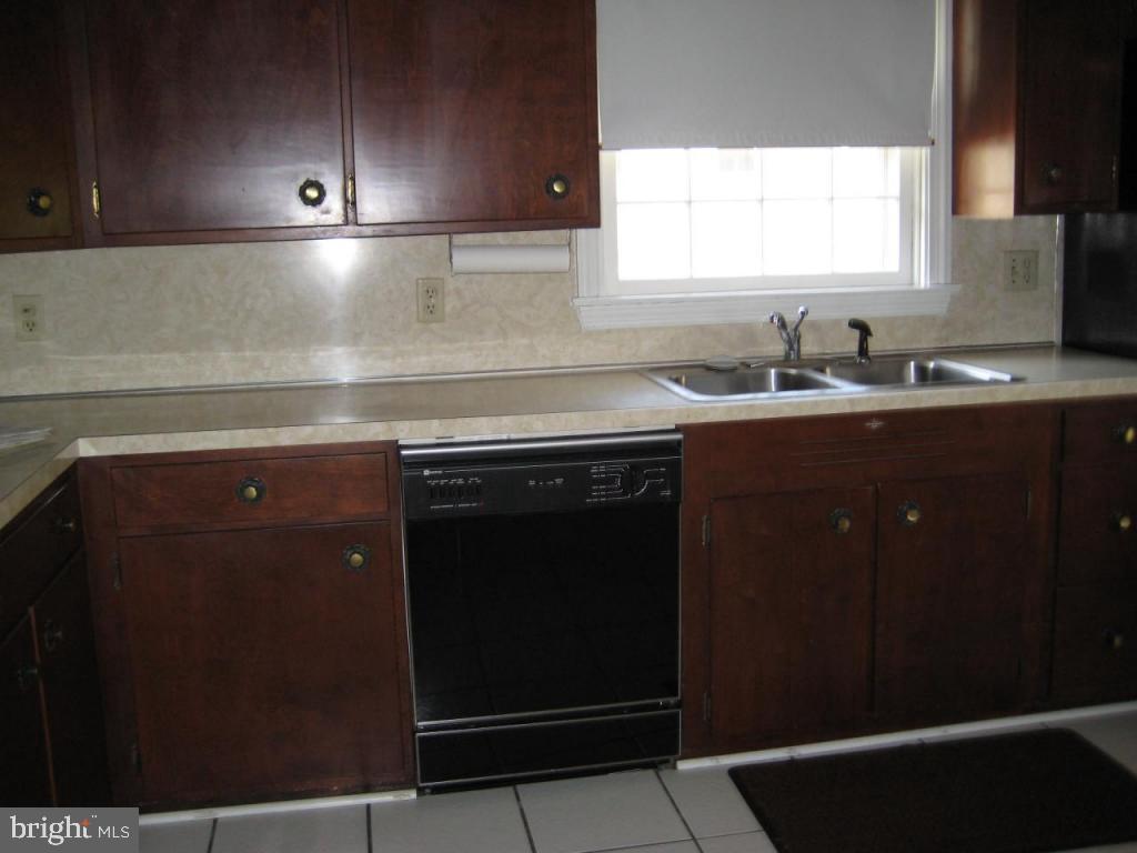 980 Corvair Road Lancaster, PA 17601 - Photo 5 of 9 Gallery Image 5