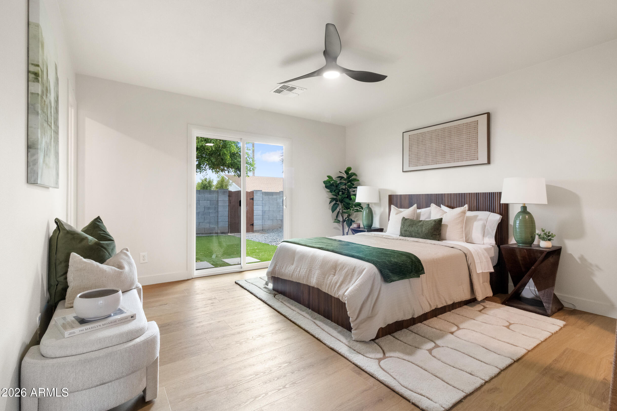 1637 West Griswold Road Phoenix, AZ 85021 - Photo 42 of 60 img_6024