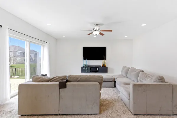 $857,900 | 1385 Overton Drive, Lemont, IL 60439