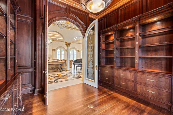 $2,950,000 | 103 Riverbriar Road, Lafayette, LA 70503