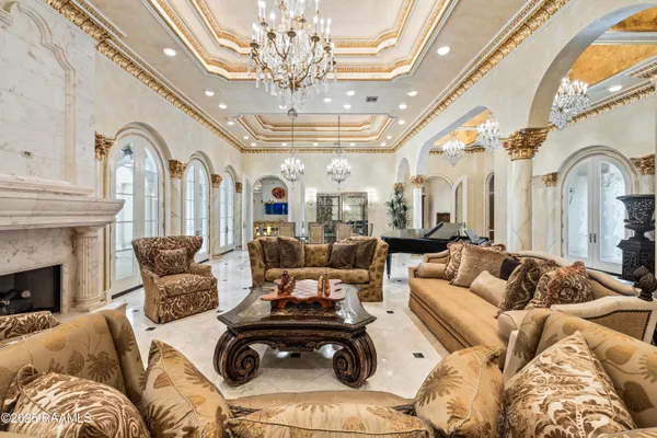 $2,950,000 | 103 Riverbriar Road, Lafayette, LA 70503