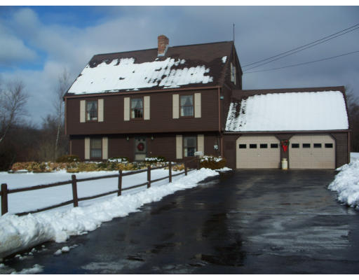 11 Seaview Road Gloucester, MA 01930 - Photo 1 of 6 Gallery Image 1