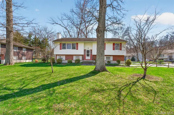 $450,000 | 12 Wildwood Drive, Wappingers Falls, NY 12590