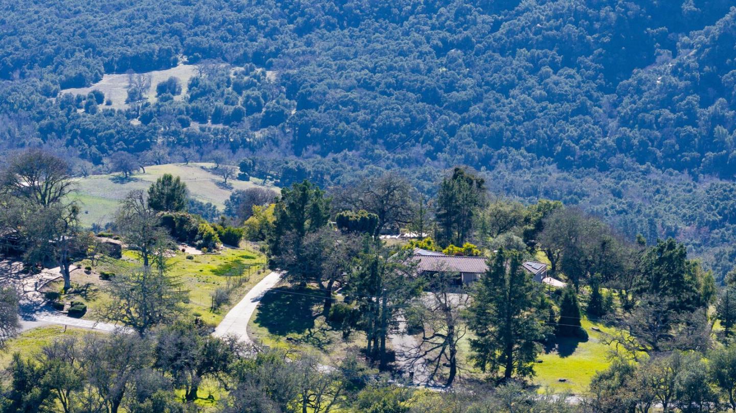 34994 Sky Ranch Road Carmel Valley, CA 93924 - Photo 28 of 36