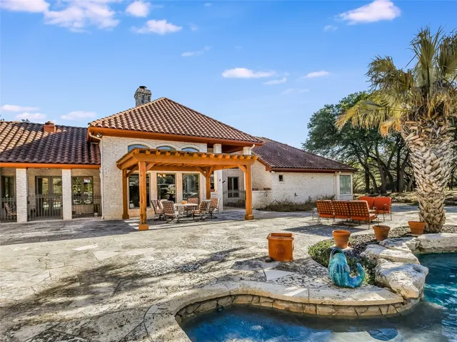 $3,500,000 | 25909 Hamilton Pool Road, Round Mountain, TX 78663