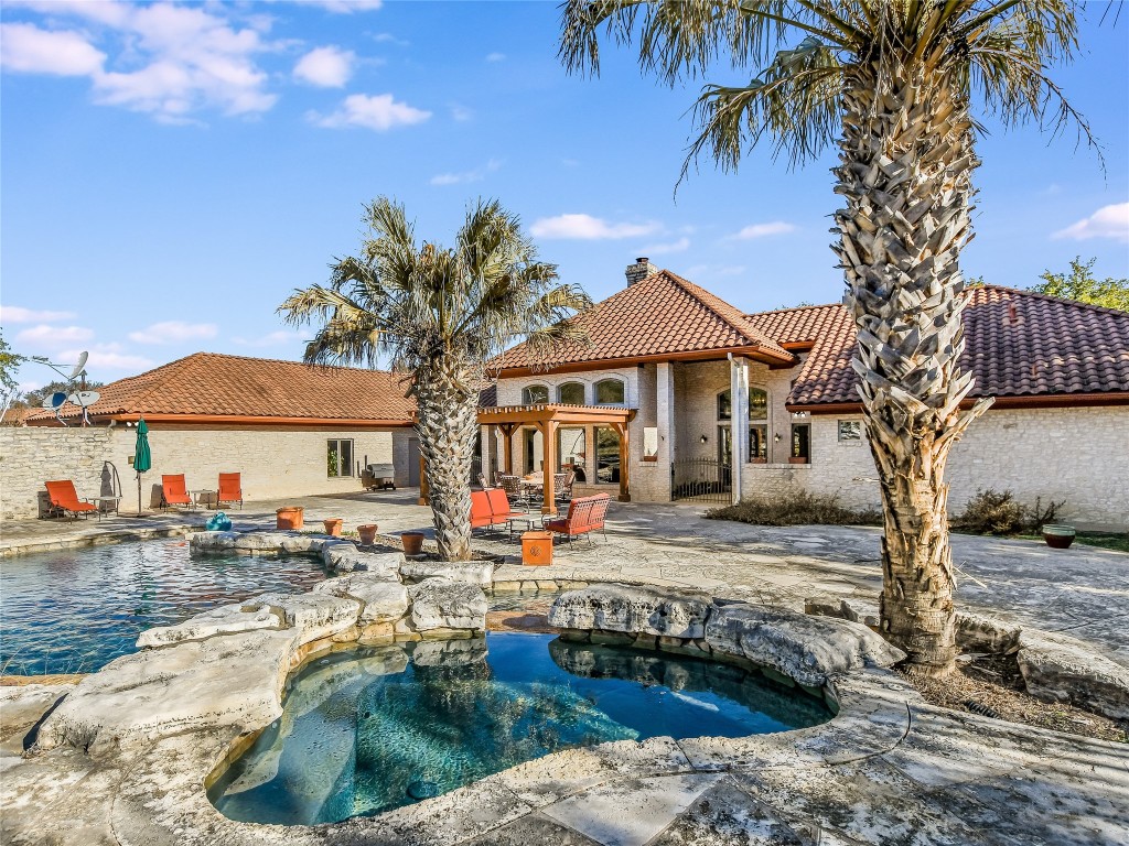 25909 Hamilton Pool Road Round Mountain, TX 78663 - Photo 20 of 34