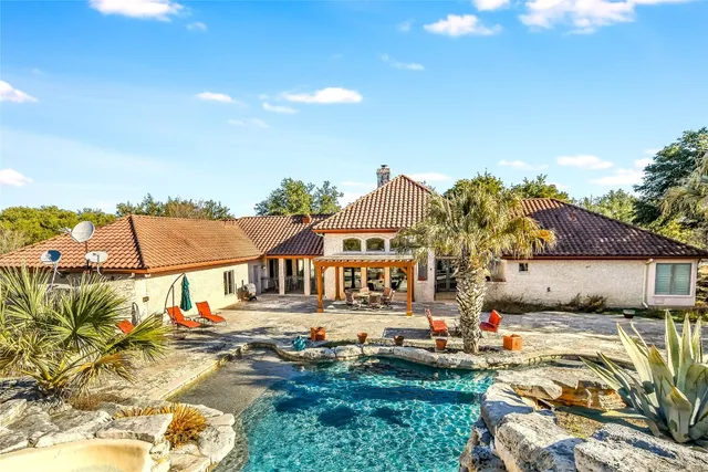 $3,500,000 | 25909 Hamilton Pool Road, Round Mountain, TX 78663