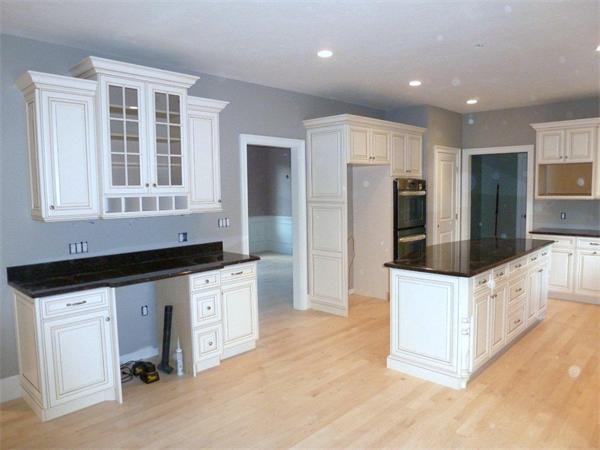 33 Union Street Hanover, MA 02339 - Photo 3 of 19 Gallery Image 3