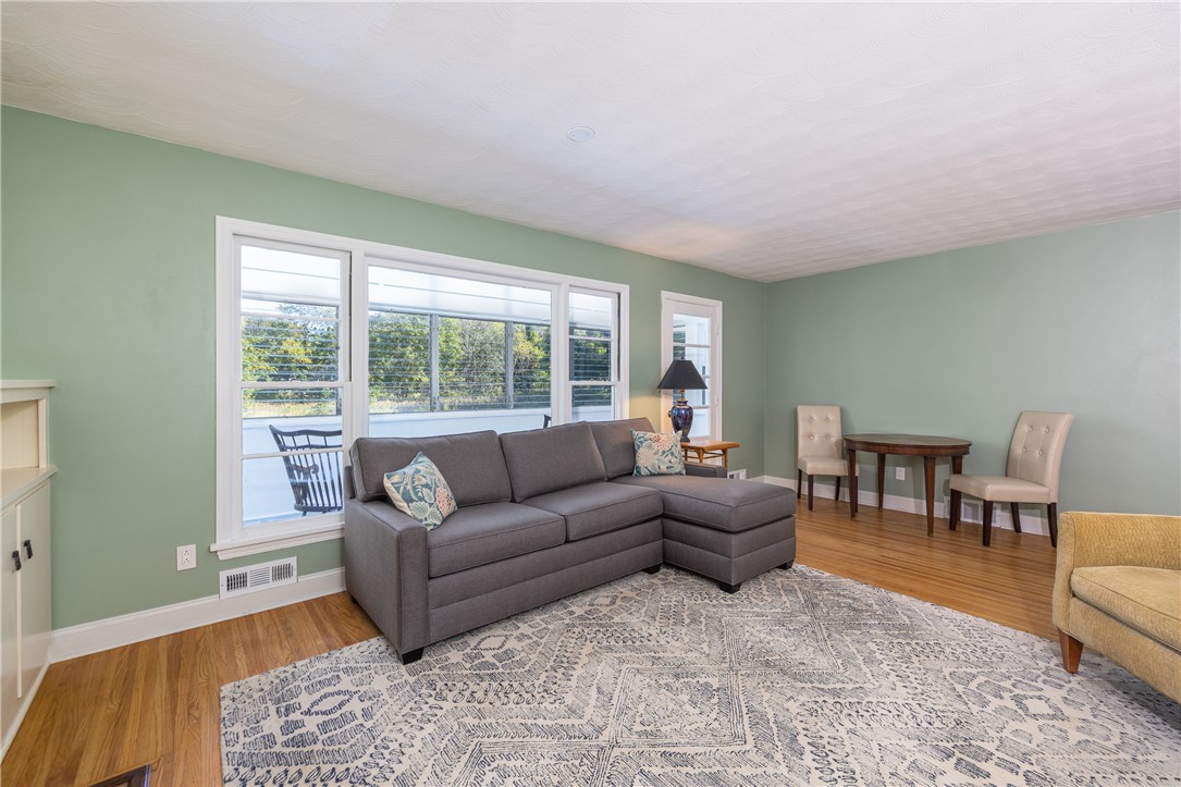 224 Brookview Drive Irondequoit, NY 14617 - Photo 11 of 46 OPEN LIVING FIREPLACE GREAT ROOM!