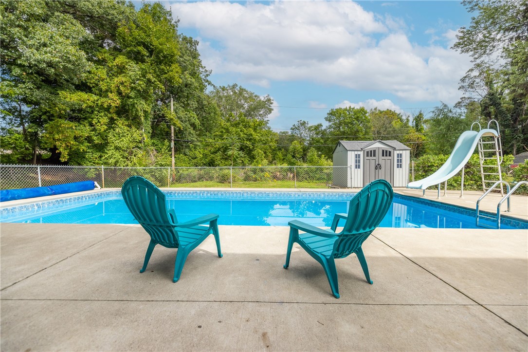 224 Brookview Drive Irondequoit, NY 14617 - Photo 3 of 46 NATURE PARADISE! RESORT STYLED LIVING AT ITS BEST!