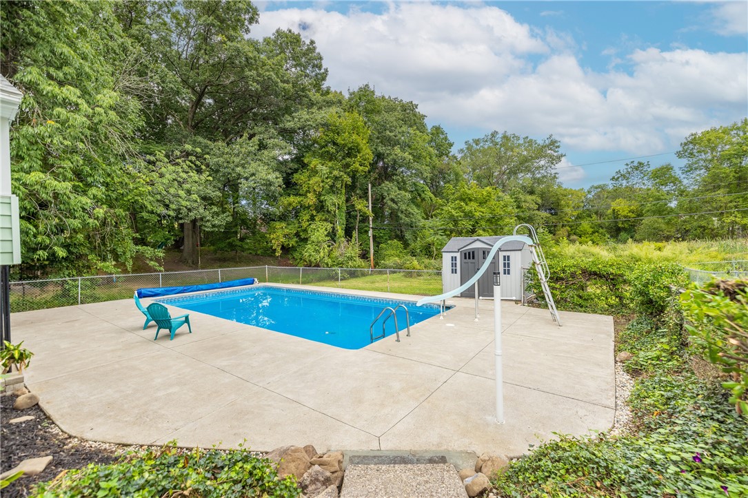 224 Brookview Drive Irondequoit, NY 14617 - Photo 5 of 46 ATURE PARADISE! RESORT STYLED LIVING AT ITS BEST!