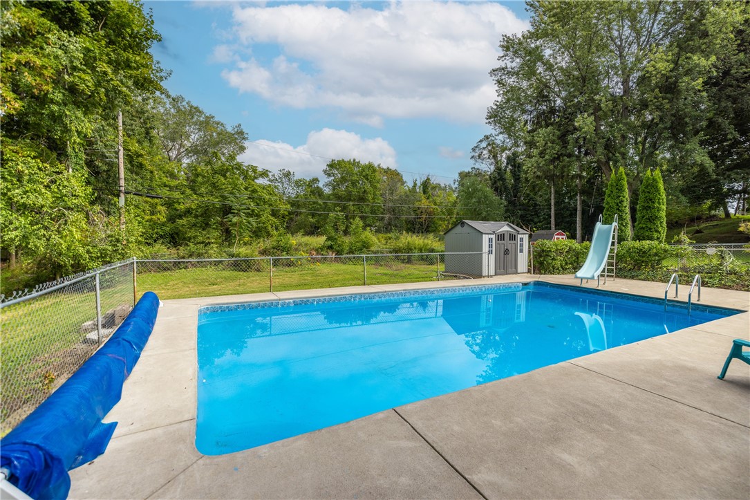 224 Brookview Drive Irondequoit, NY 14617 - Photo 6 of 46 NATURE PARADISE! RESORT STYLED LIVING AT ITS BEST!