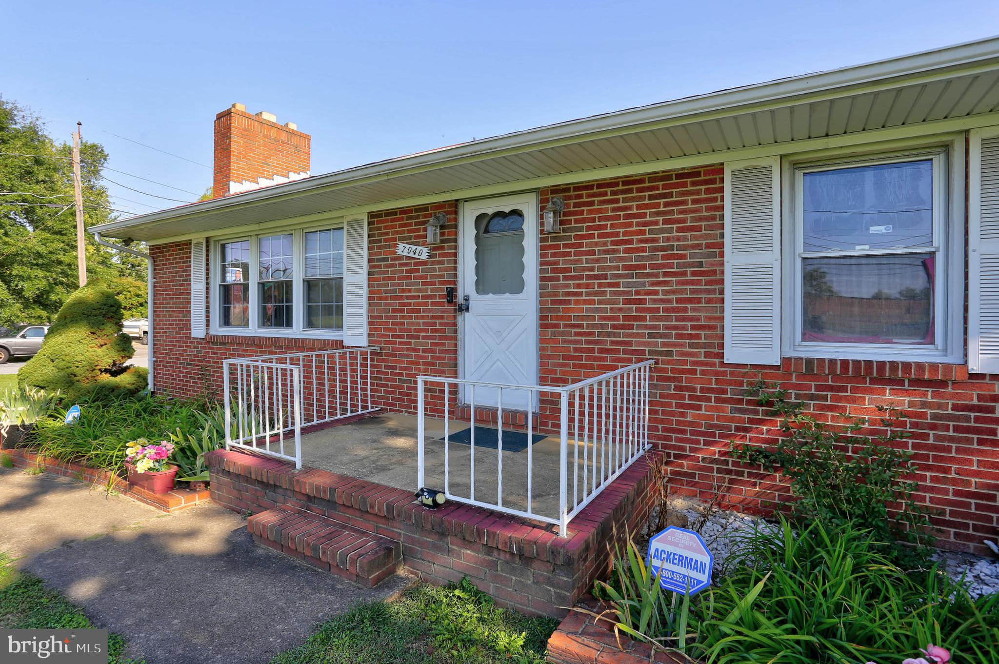 7040 Windsor Mill Road Gwynn Oak, MD 21207 - Photo 2 of 28