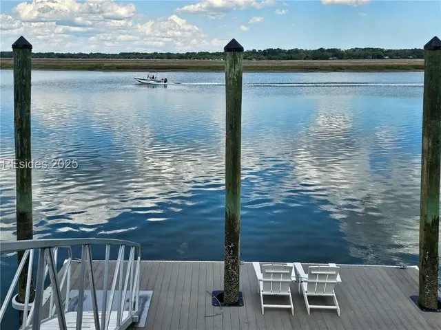 $750,000 | 2 Wrights Point Circle, Beaufort, SC 29902