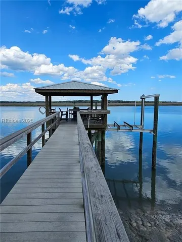 $750,000 | 2 Wrights Point Circle, Beaufort, SC 29902