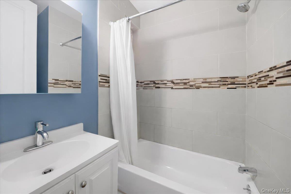 92 Elliott Avenue Yonkers, NY 10705 - Photo 17 of 38