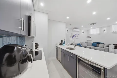 $1,499,999 | 92 Elliott Avenue, Yonkers, NY 10705