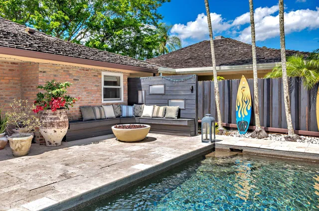 a outdoor space with plants