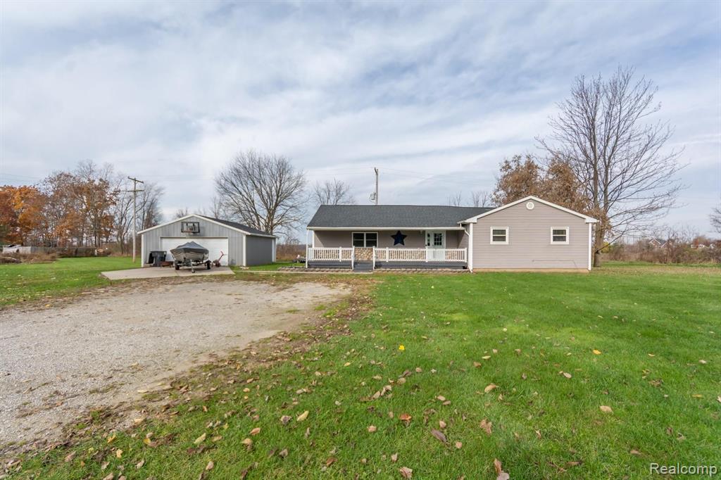 3801 Lansing Road Bancroft, MI 48414 - Photo 1 of 34