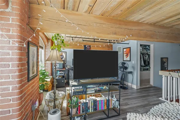 $2,300 | 1 Tupperware Drive, Unit 112, North Smithfield, RI 02896