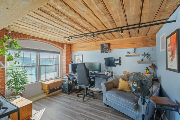 $2,300 | 1 Tupperware Drive, Unit 112, North Smithfield, RI 02896