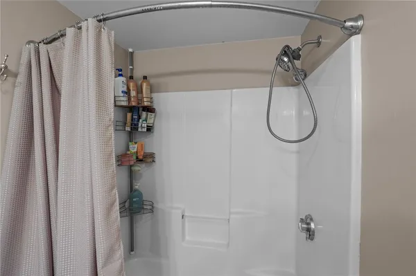 $2,300 | 1 Tupperware Drive, Unit 112, North Smithfield, RI 02896