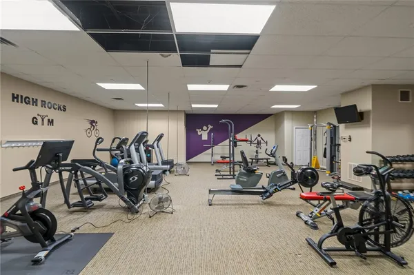 $2,300 | 1 Tupperware Drive, Unit 112, North Smithfield, RI 02896