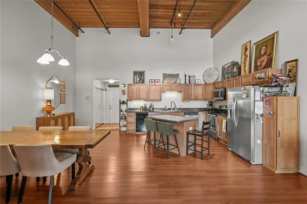 $2,300 | 1 Tupperware Drive, Unit 112, North Smithfield, RI 02896