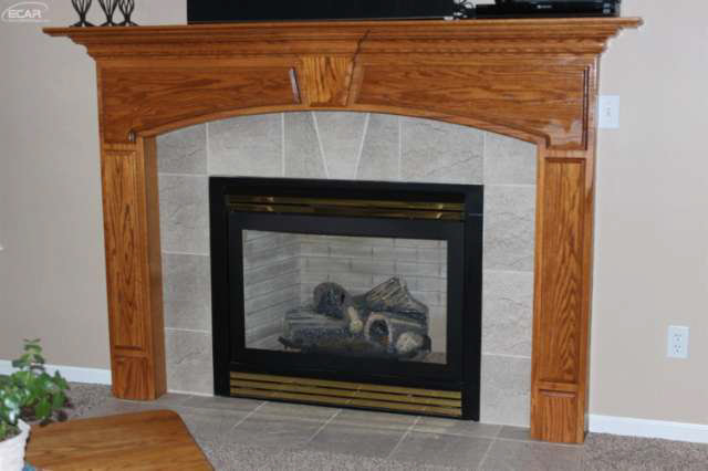 6380 Woodbrook Road Linden, MI 48451 - Photo 7 of 40 20452877-6.JPG