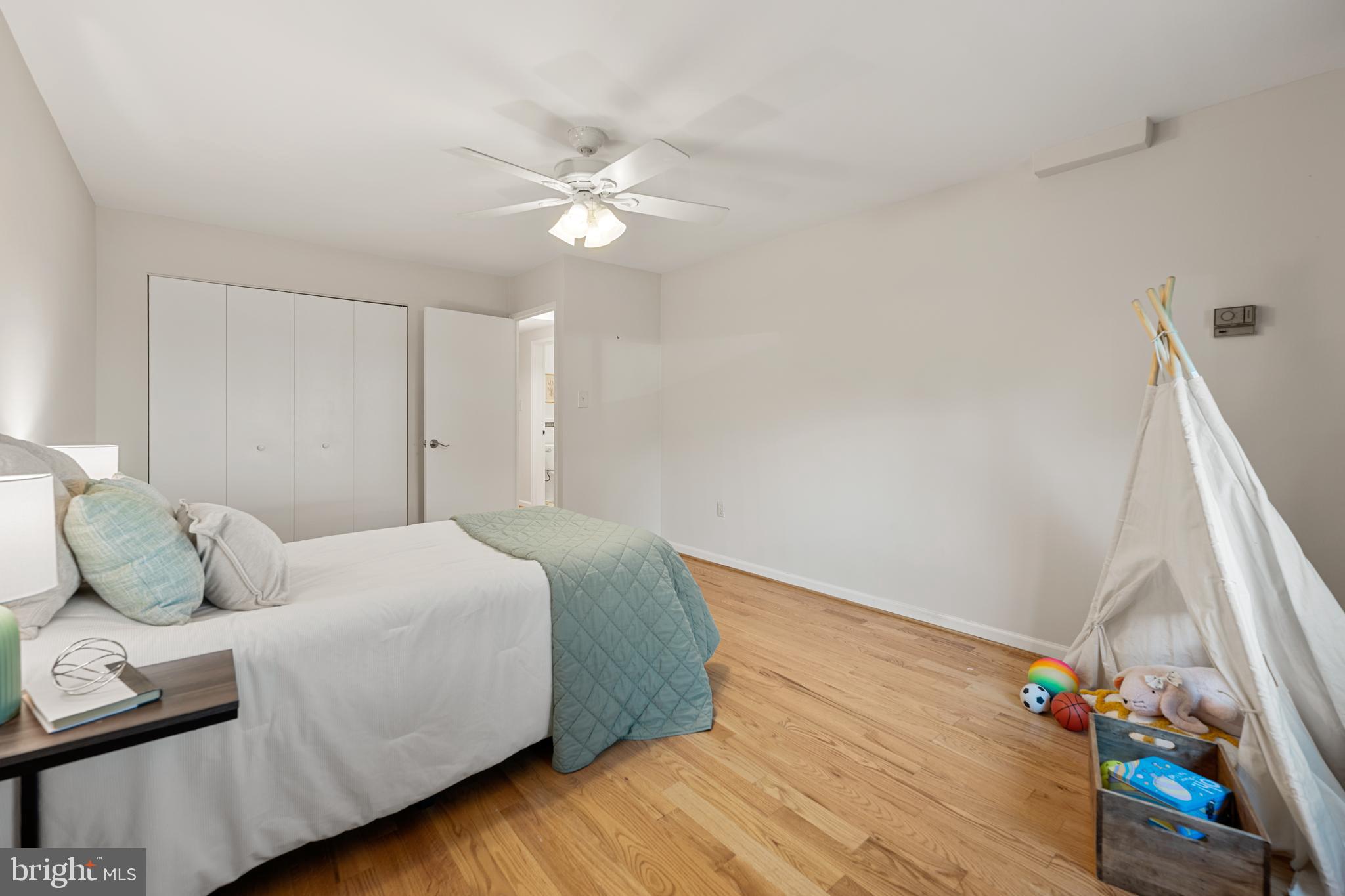 1300 South Arlington Ridge Road, Unit 314 Arlington, VA 22202 - Photo 19 of 31 Bedroom 2