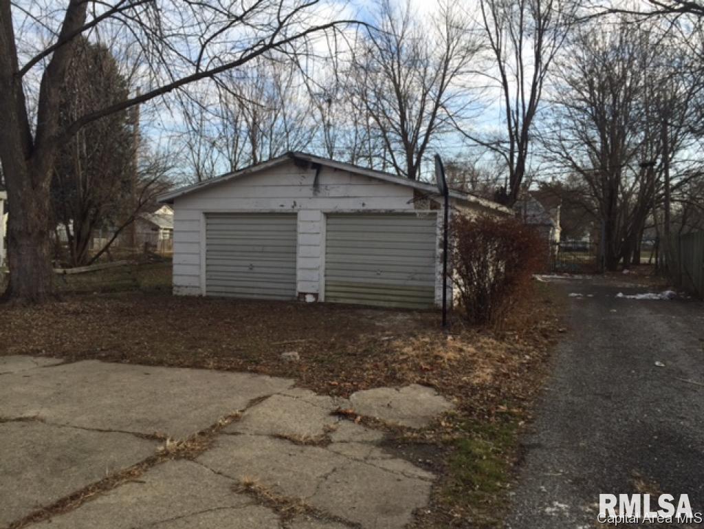 2016 South 14th Street Springfield, IL 62703 - Photo 2 of 4