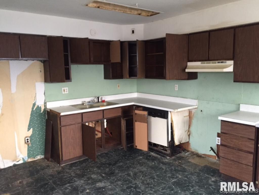 2016 South 14th Street Springfield, IL 62703 - Photo 3 of 4