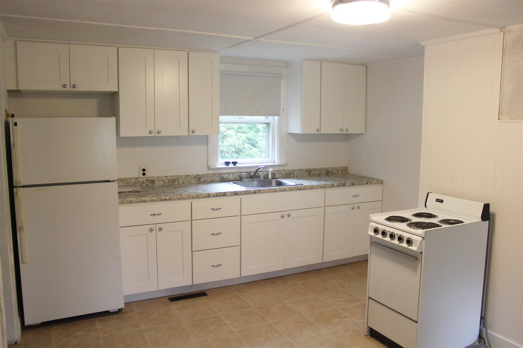 3 State Street Rochester, NH 03867 - Photo 3 of 15