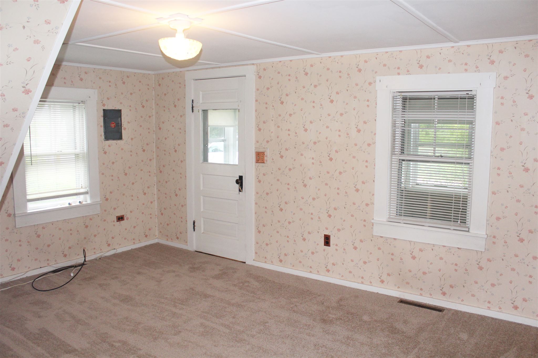 3 State Street Rochester, NH 03867 - Photo 4 of 15
