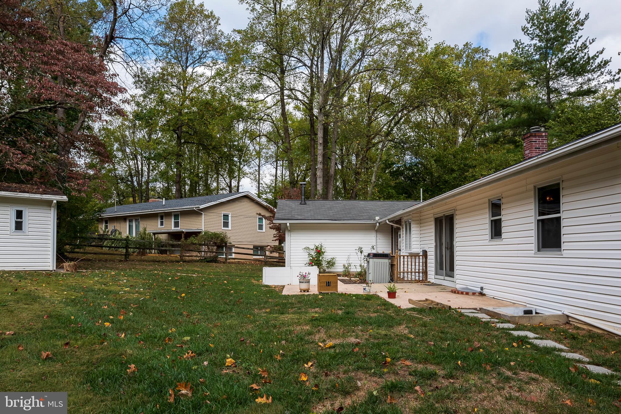 5112 Hurst Road Ellicott City, MD 21043 - Photo 34 of 35 Exterior Back/Yard