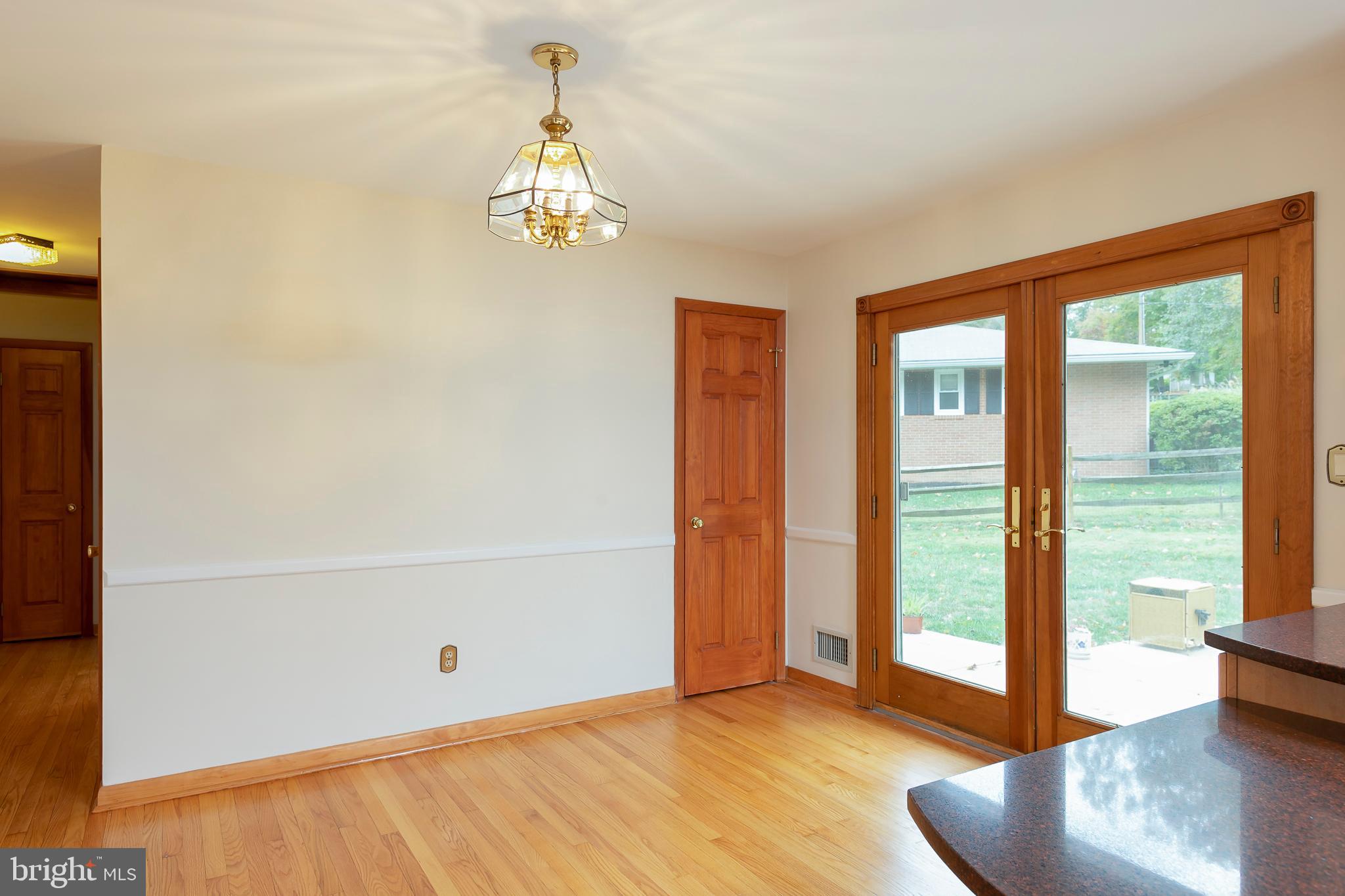 5112 Hurst Road Ellicott City, MD 21043 - Photo 6 of 35 Dining Area