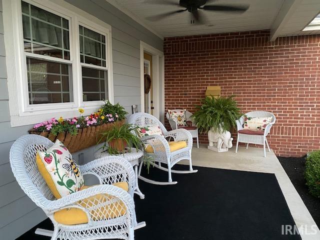 601 Railroad Street Covington, IN 47932 - Photo 2 of 6