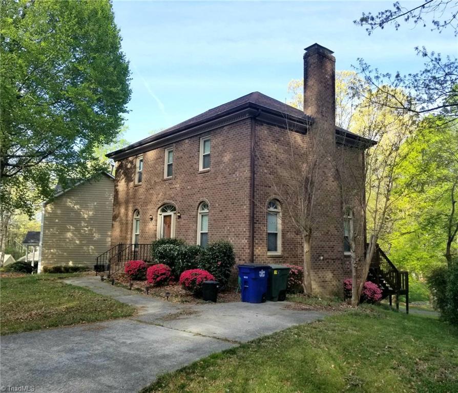 1938 Winding Ridge Road Winston-Salem, NC 27127 - Photo 2 of 33 Gallery Image 2