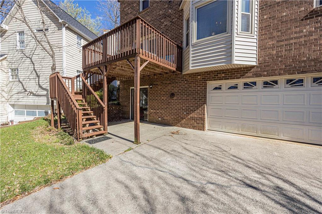 1938 Winding Ridge Road Winston-Salem, NC 27127 - Photo 4 of 33 Gallery Image 4