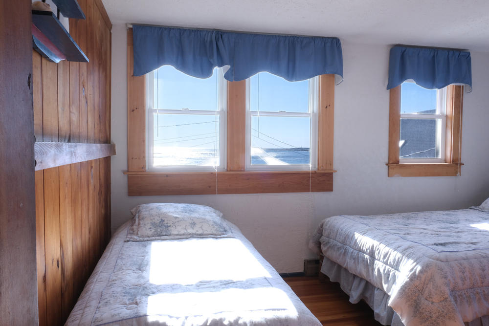 10 Surf Street Saco, ME 04072 - Photo 23 of 38 Bed