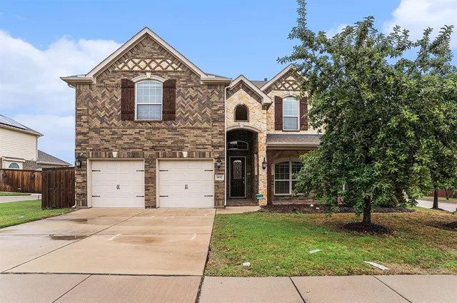 $560,000 | 6132 Falls Lake Road, Fort Worth, TX 76179