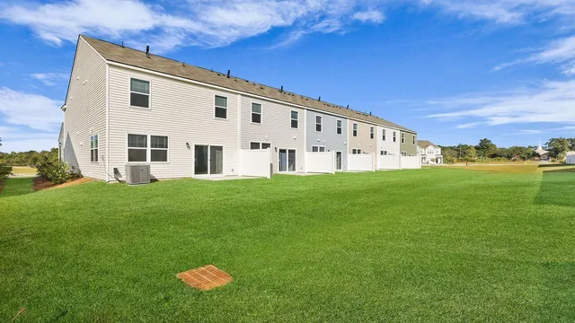 $339,900 | 144 Yarrow Way, Moncks Corner, SC 29461