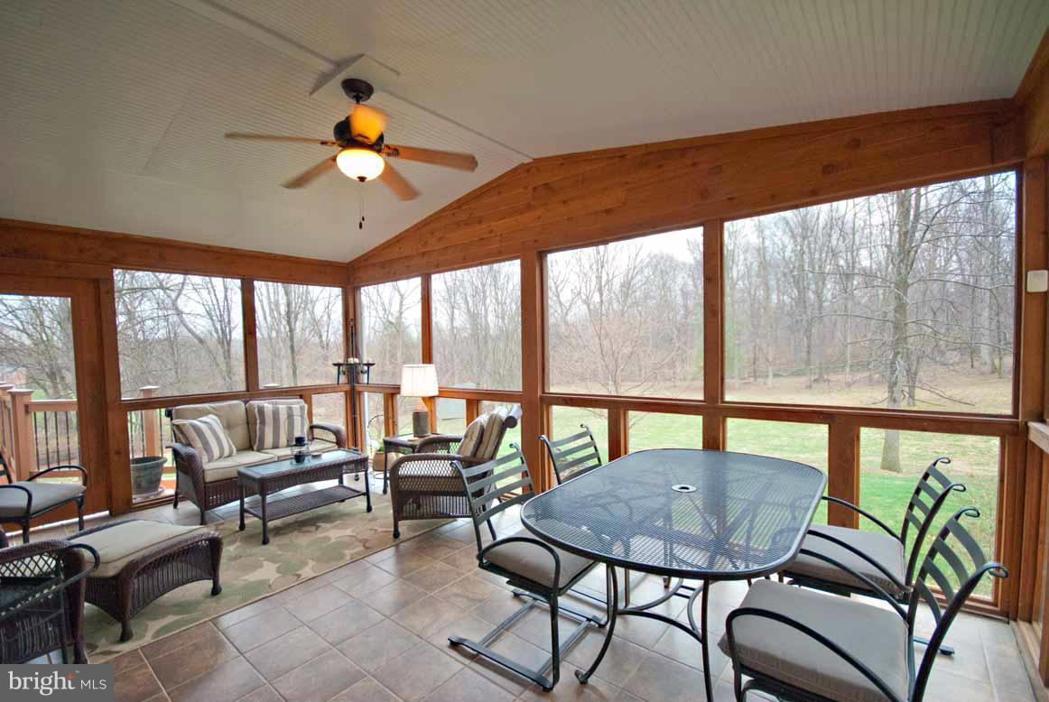 23262 Dover Road Middleburg, VA 20117 - Photo 13 of 30 Screened porch
